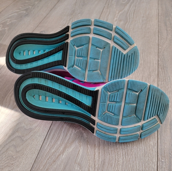 Nike "Run Easy" Shoes - Picture 5 of 6